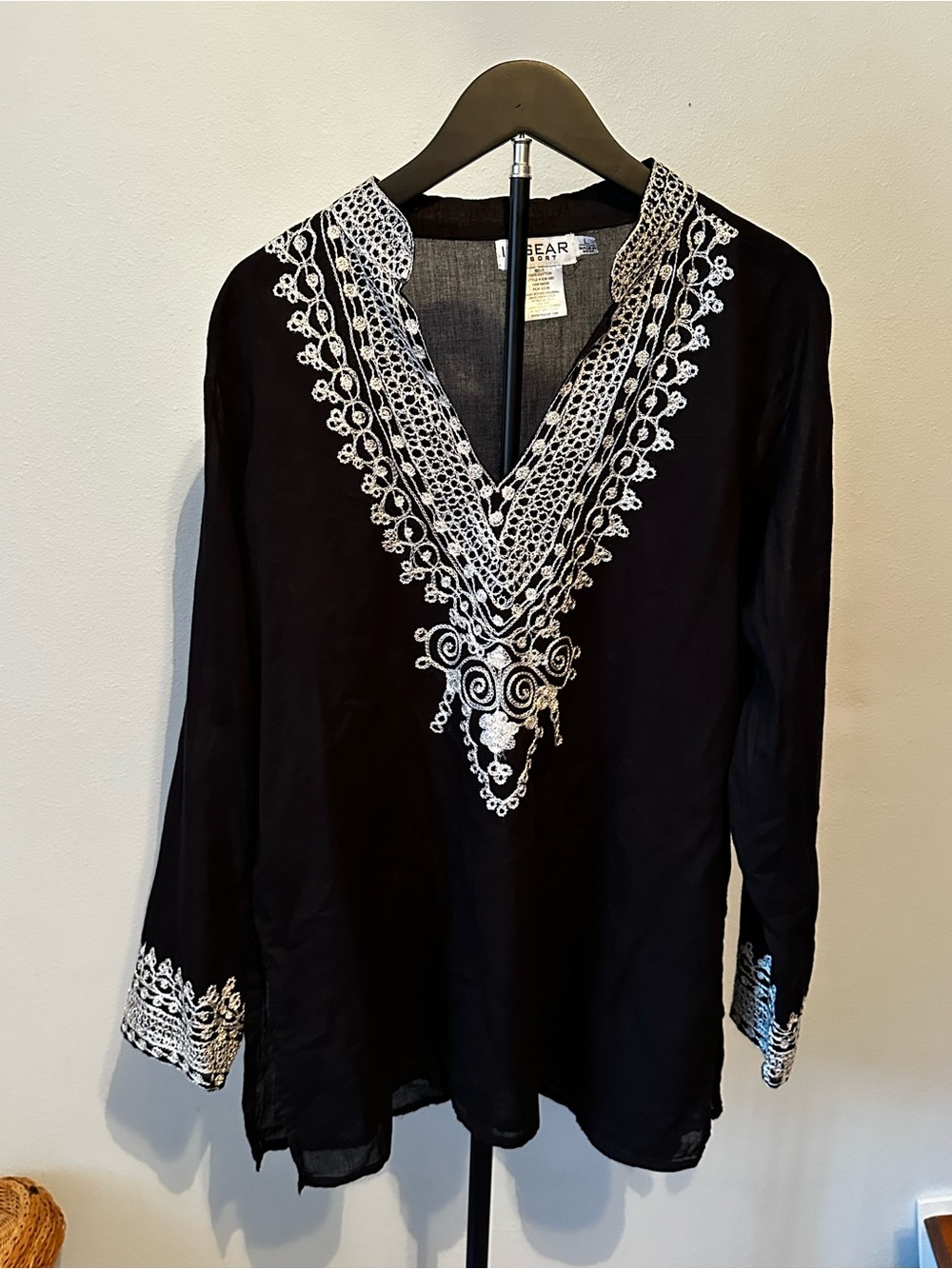 Vintage 90’s InGear Resort Black Embroidered Tunic Top Boho Beach Cover-up RN985